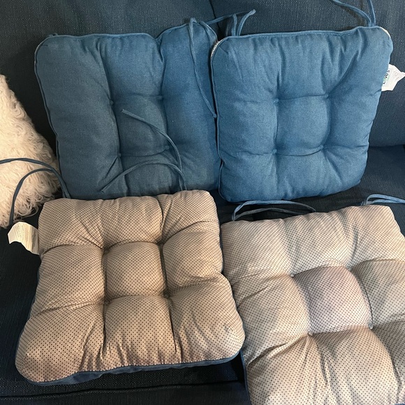 Outside/Inside pillows!! - Picture 4 of 5